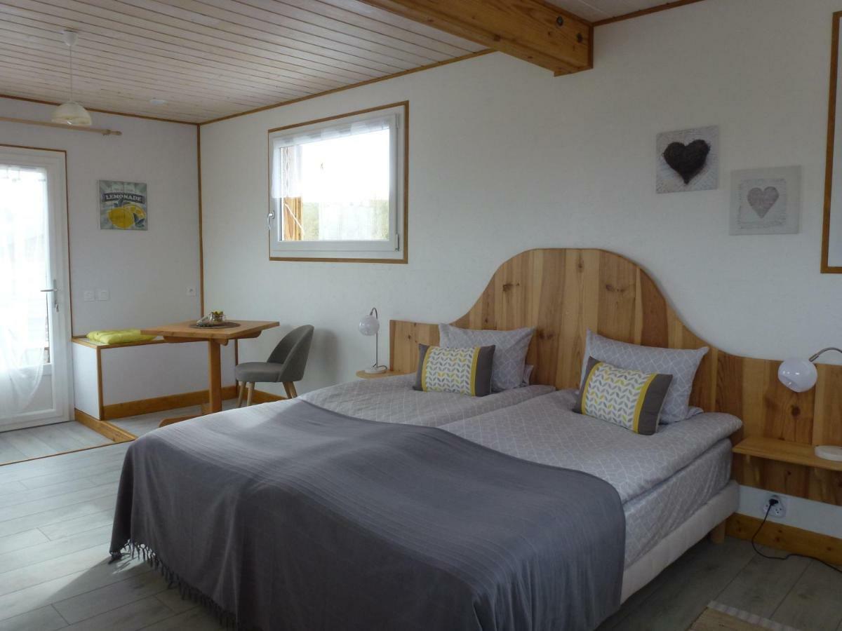 Redspring Chambres D'Hotes Coligny المظهر الخارجي الصورة