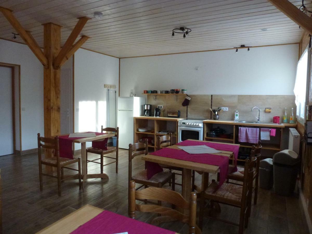 Redspring Chambres D'Hotes Coligny المظهر الخارجي الصورة